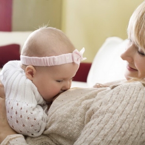 کرم رفع شقایق سینه ژنوبایوتیک  GenoBiotic